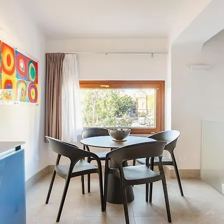 Apartment Luxury Kandinskij *