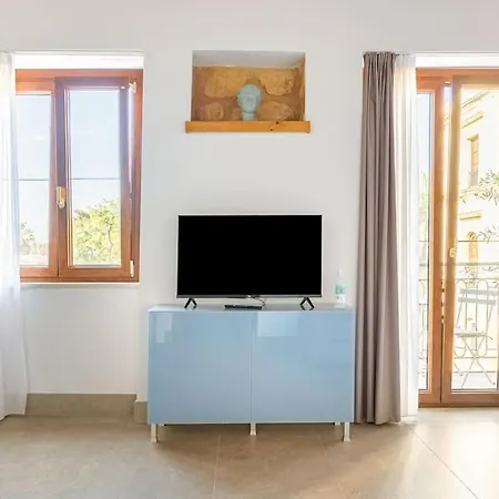 Apartment Luxury Kandinskij *